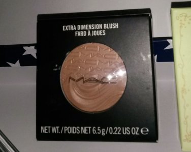 MAC blush Bareness Extra Dimension 2013 nudes