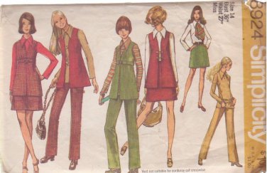 SIMPLICITY PATTERN 8924 SIZE 14 MISSES' VEST, MINI-SKIRT, BLOUSE, PANTS