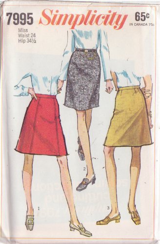 SIMPLICITY PATTERN 7995 SIZE 24 WAIST MISSES' SKIRT IN 3 VARIATIONS UNCUT