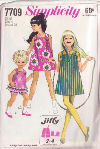 SIMPLICITY PATTERN 7709 SIZE 4 CHILD'S DRESS OR JUMPER TOP SHORTS UNCUT