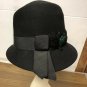 VINTAGE LADIES #96 HAT BLACK WITH 1 1/2' BLK RIBBON & FRONT 1/2 FEATHER 21 1/2"