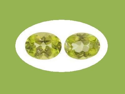 Pair of Oval Cut Peridot 7x5 mm Loose Gemstones