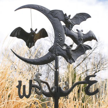 DESIGN TOSCANO Crescent moon Vampire Bats Metal Weathervane: Roof Mount