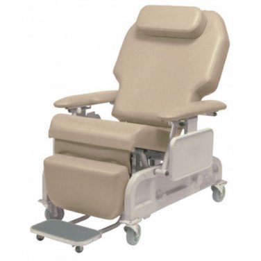 Lumex 588W Bariatric Clinical Care Recliner Doe Skin FR588W851