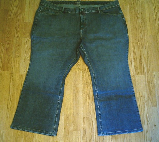 OLD NAVY BOOTCUT STRETCH JEANS-SHORT-SIZE 30-NWT