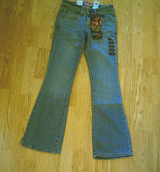 levis 518 superlow bootcut