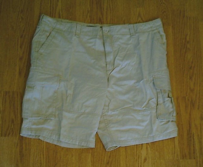 OLD NAVY JEANS MENS CARGO KHAKI SHORTS-SIZE 46-NWT