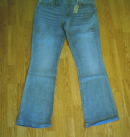 do levis stretch