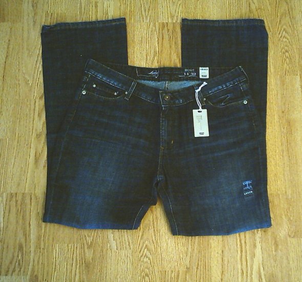 levis boot leg jeans