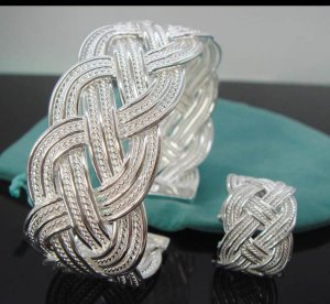 FREE P&P!925 SILVER intwine BRACELET & RING #S111