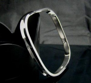 FREE P&P! 925 STERLING SILVER SQUARE BANGLE #33