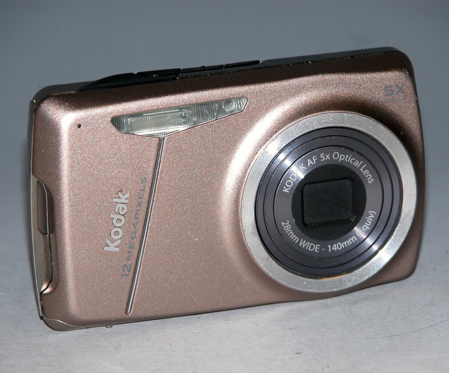 Kodak EasyShare M550 12.3MP Digital Camera Tan 0037