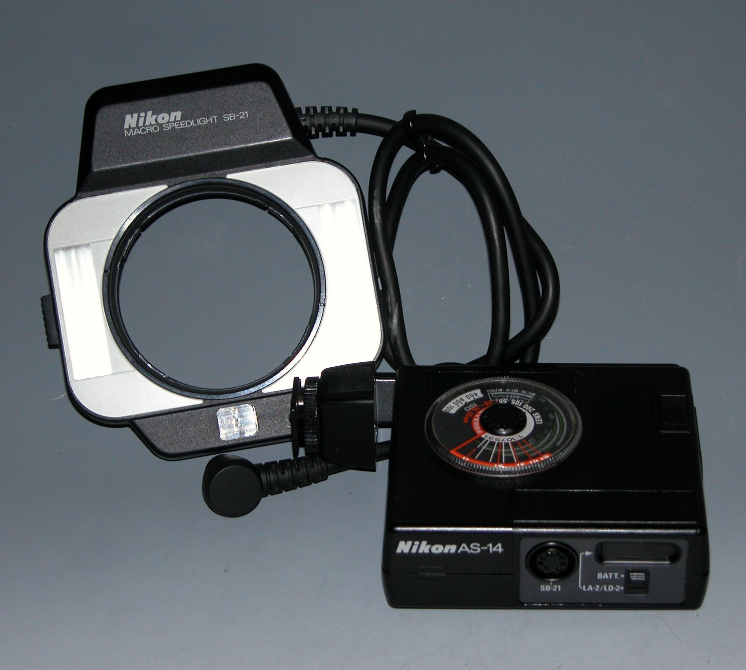 Nikon SB21 Flash Macro Speedlight Kit with AS14 Controller 3239