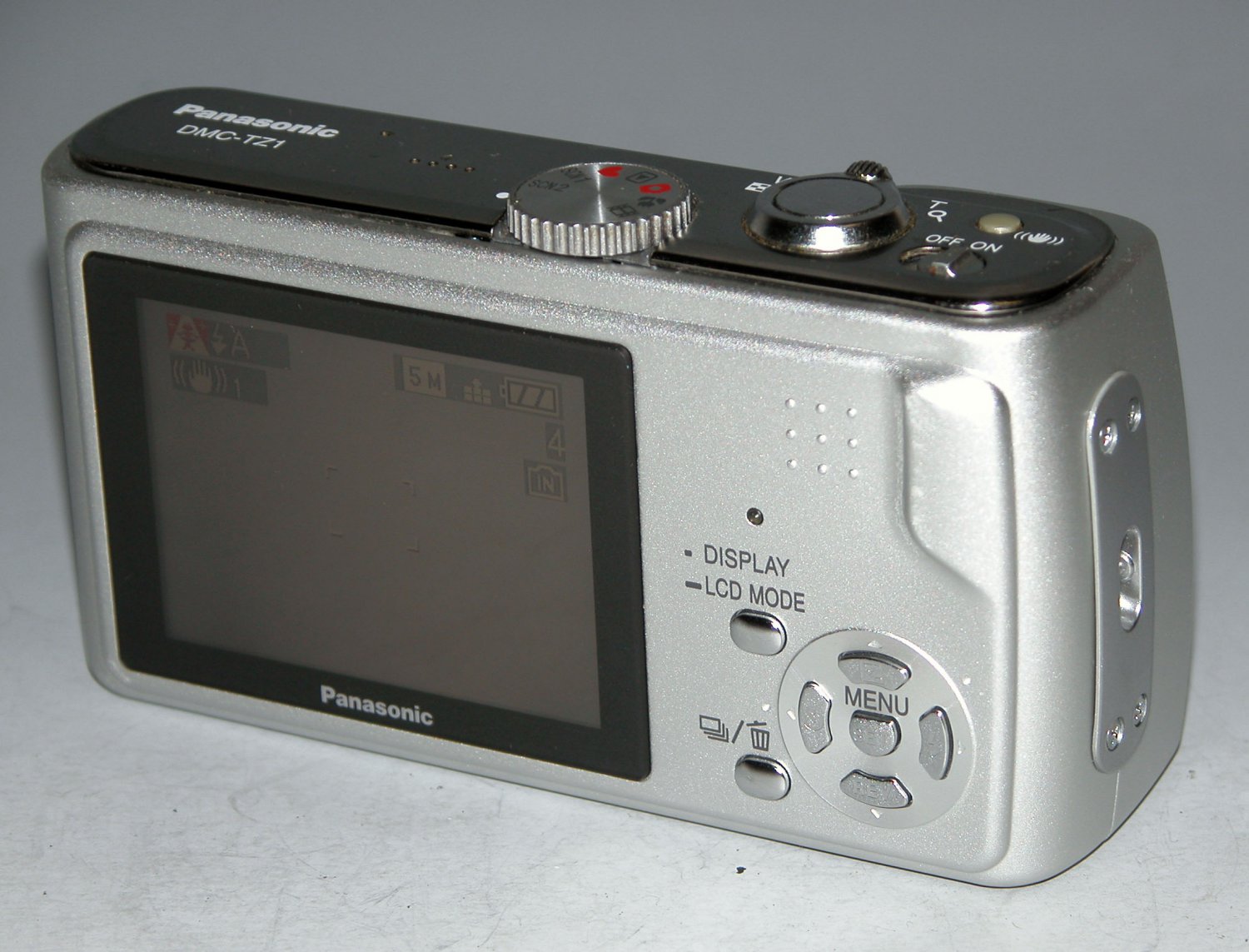 Panasonic LUMIX DMC-TZ1 5.0MP Digital Camera - Silver #1984