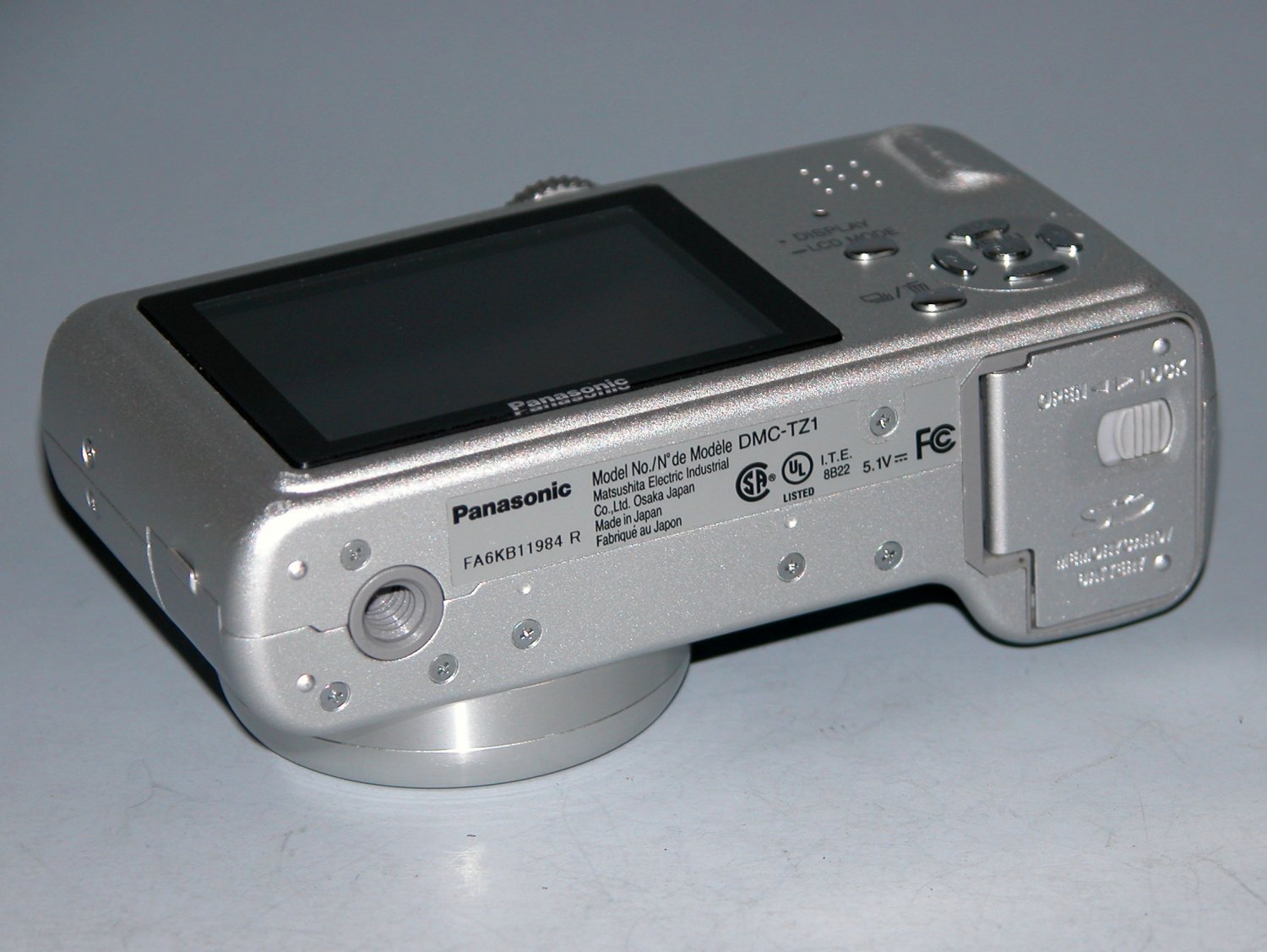 Panasonic LUMIX DMCTZ1 5.0MP Digital Camera Silver 1984