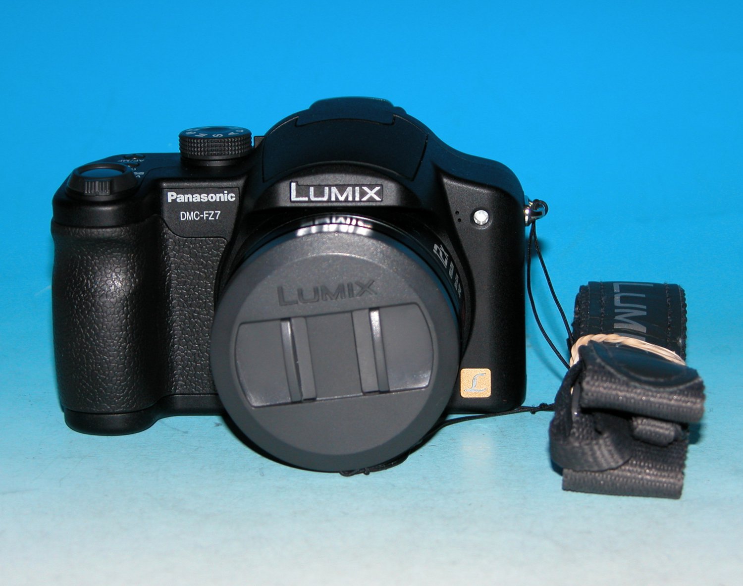 Panasonic LUMIX DMC-FZ7 6.0MP Digital Camera - Black #7404