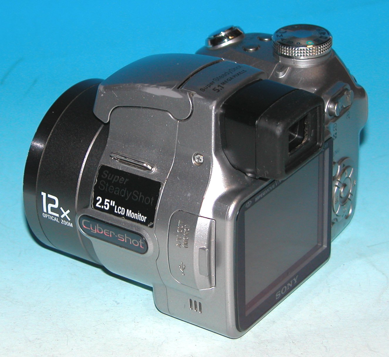 Sony Cybershot DSCH1 5.0MP Digital Camera Silver 3008