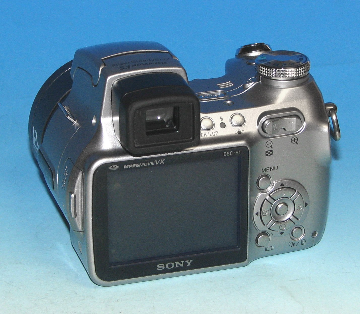 Sony Cybershot DSCH1 5.0MP Digital Camera Silver 5956