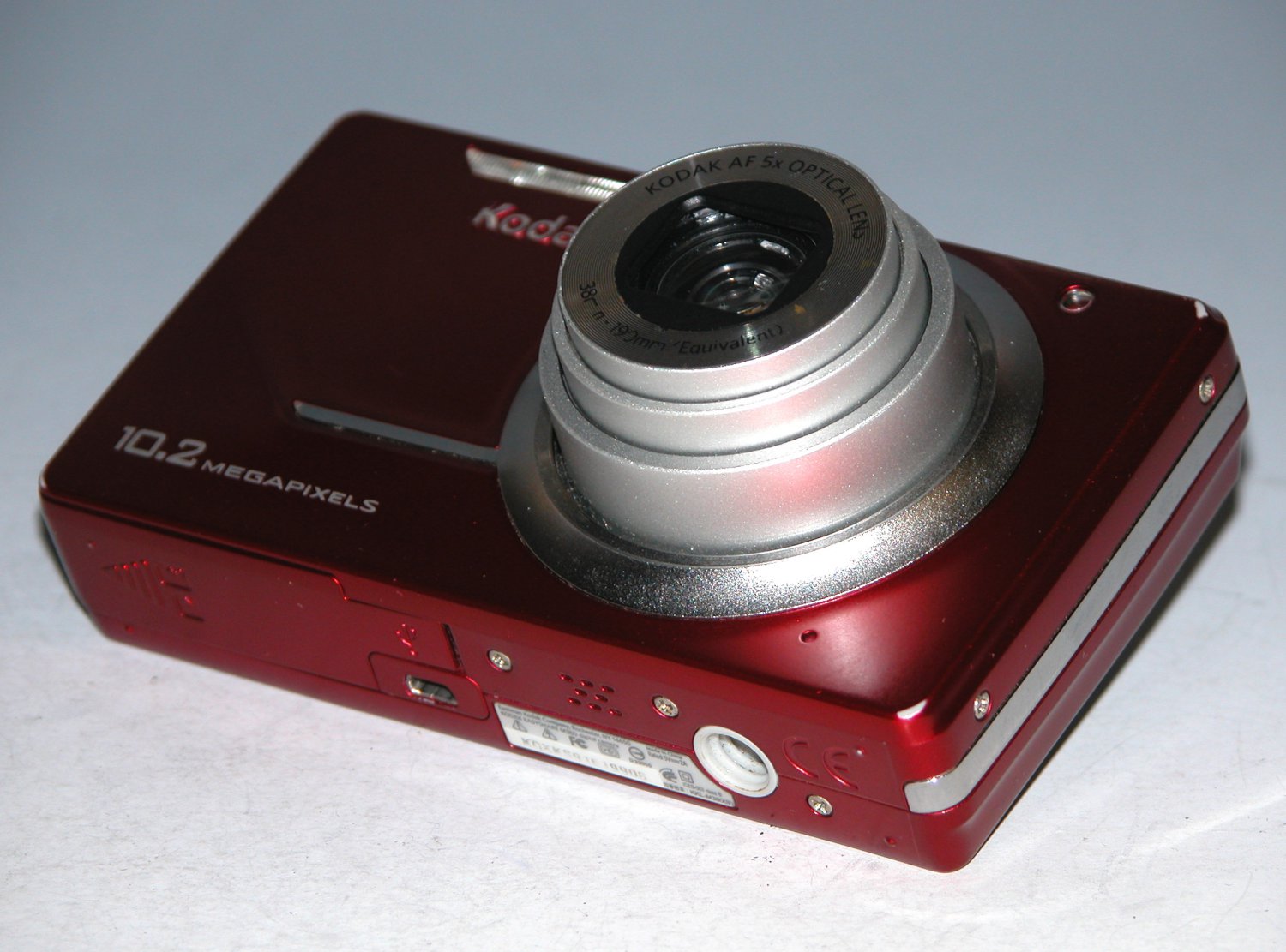 Kodak EasyShare M380 10.2MP Digital Camera Red 9908