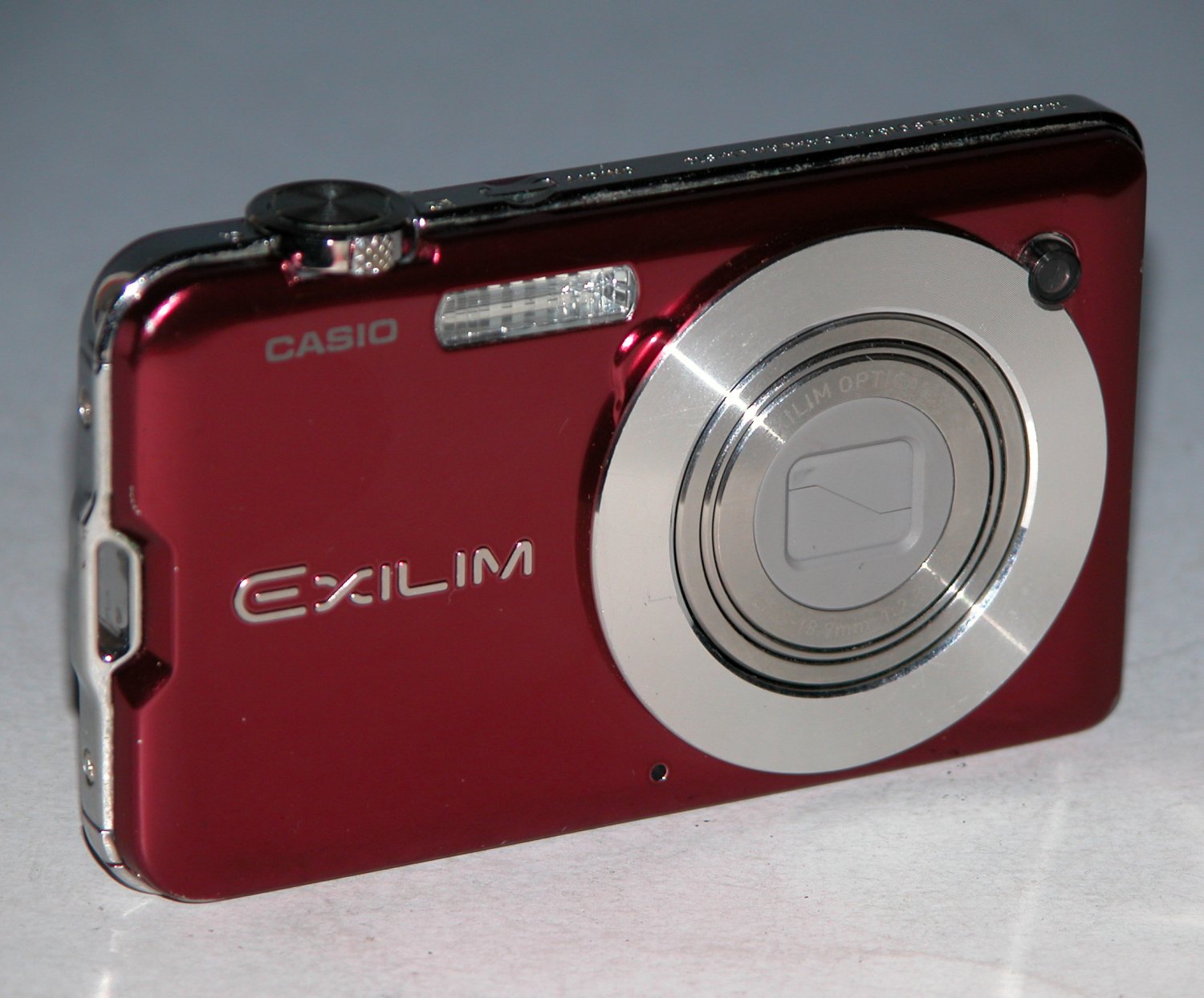 CASIO EXILIM デジタルカメラ EX-S10 - デジタルカメラ