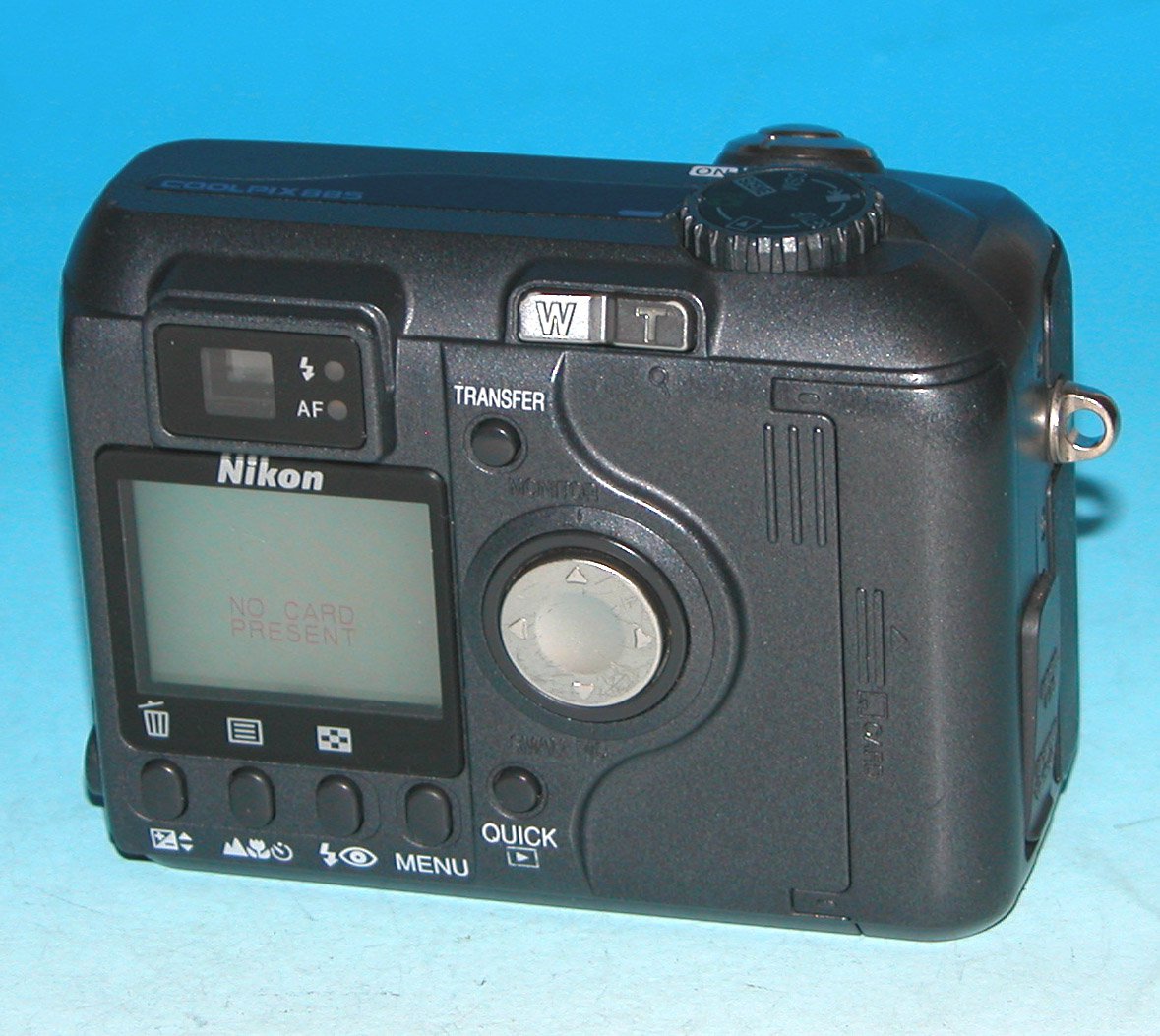Nikon COOLPIX 885 3.2MP Digital Camera Black 3800