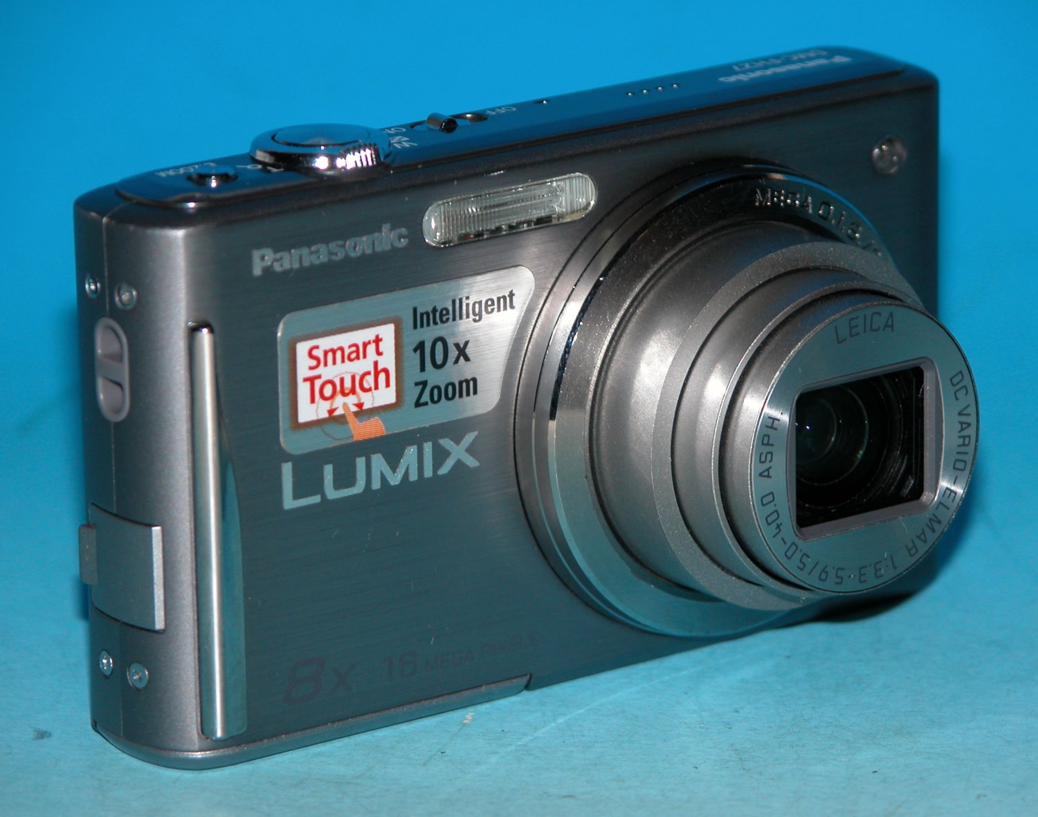 Panasonic LUMIX DMCFH27 / DMCFS37 16.1MP Digital Camera Silver 1926