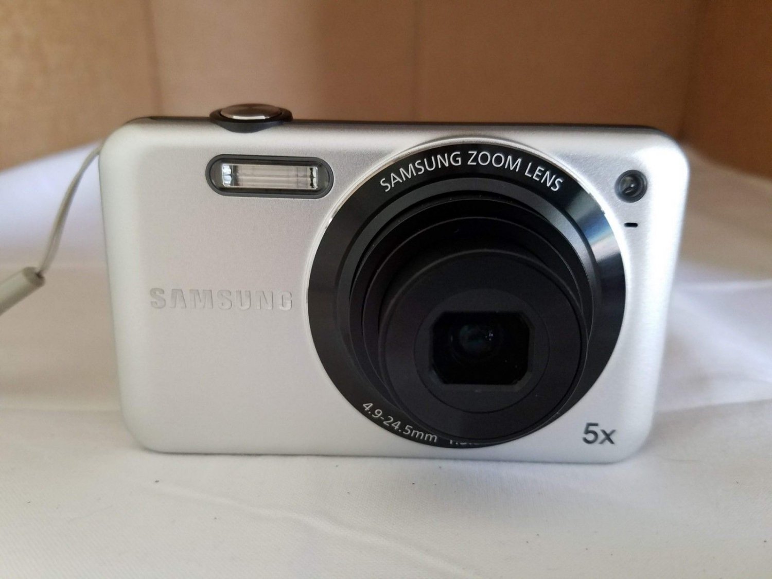 Samsung SL605 12.2MP Digital Camera Silver