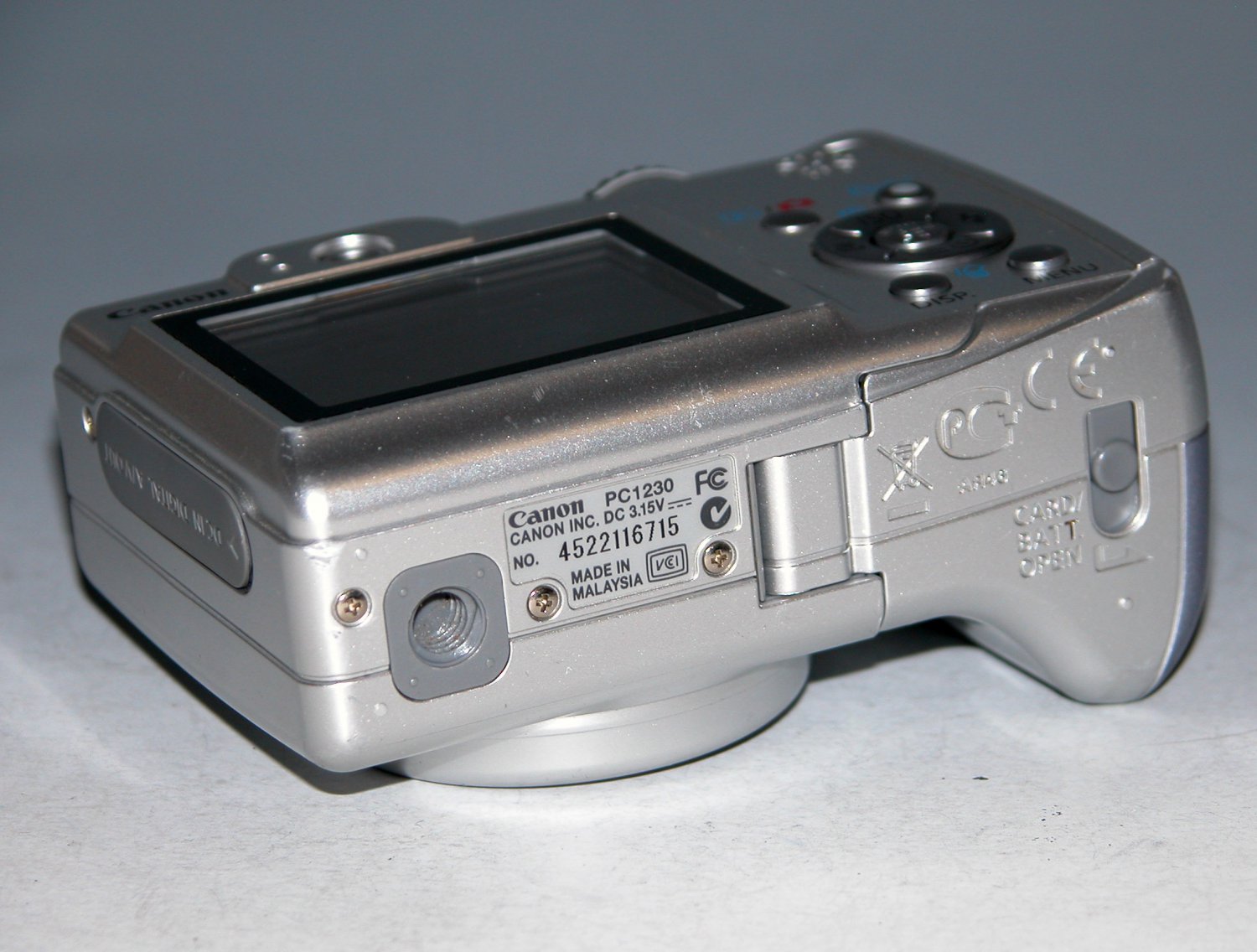 Canon PowerShot A550 7.1MP Digital Camera Silver 6715