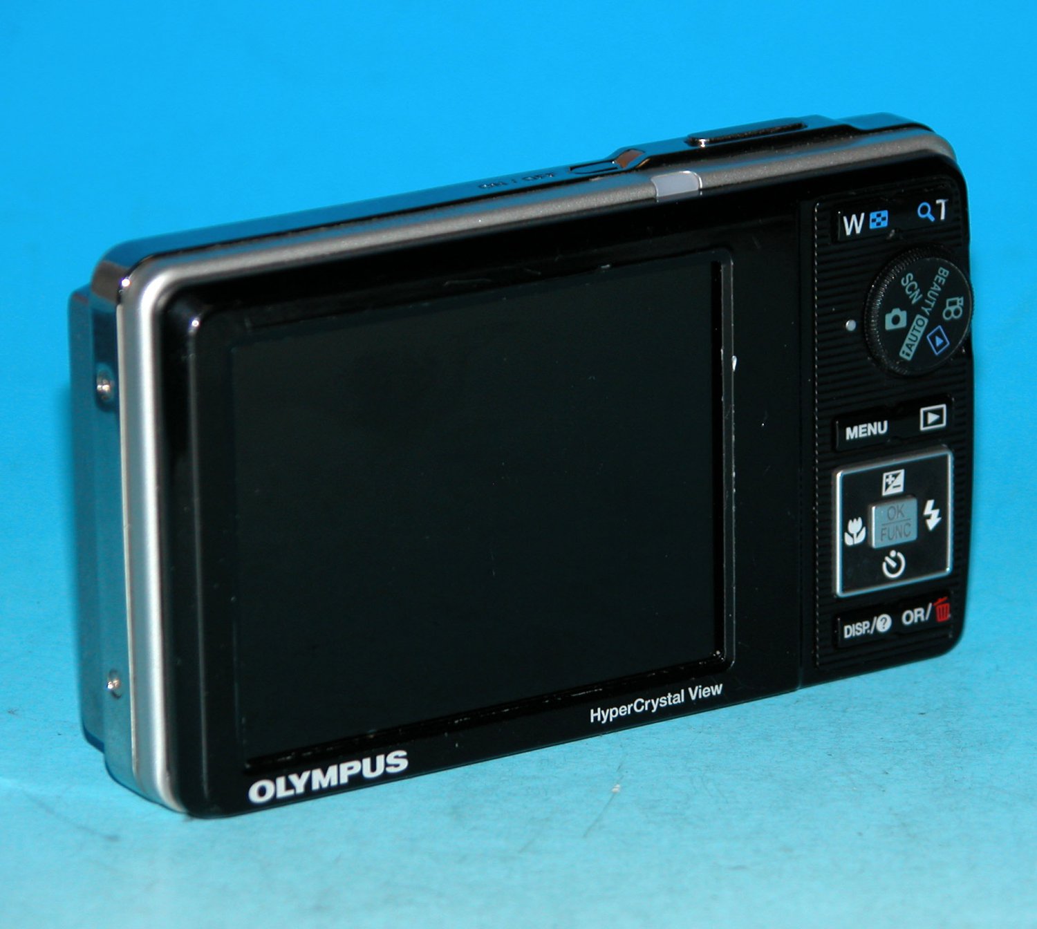 Olympus Stylus 7010 12.0MP Digital Camera Silver 0616