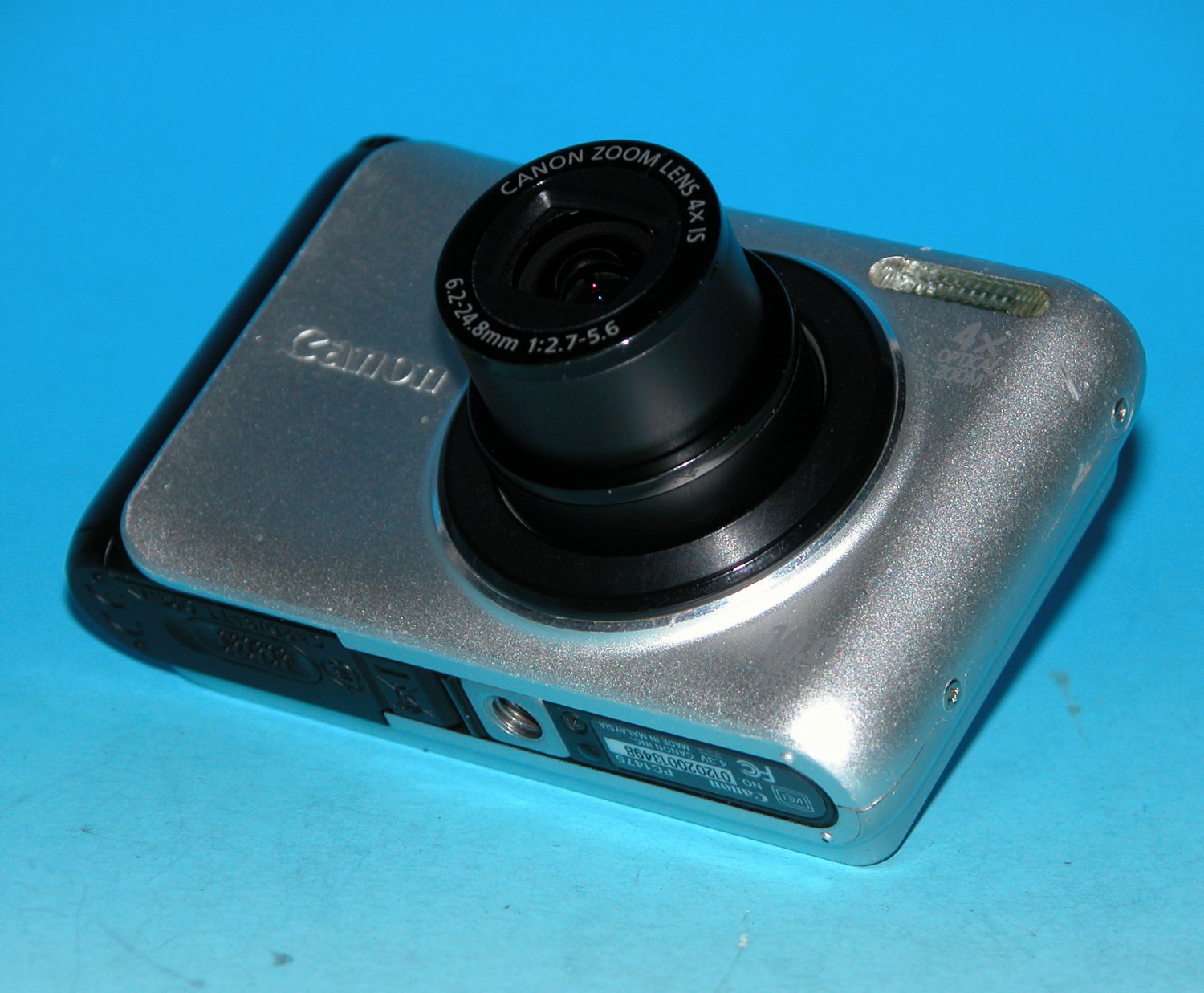 Canon PowerShot A3000 IS 10.0MP Digital Camera Silver 3498