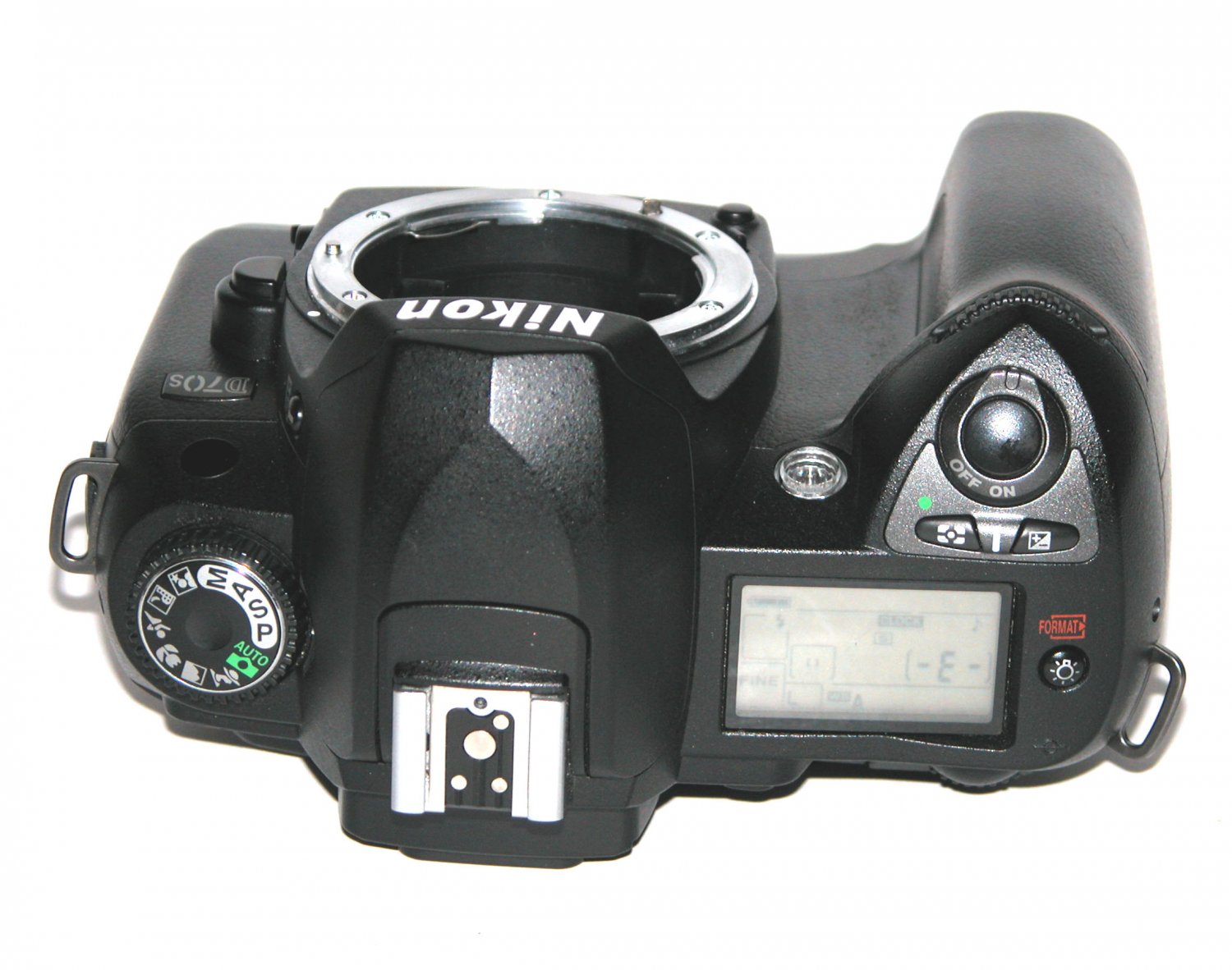 Nikon D70s 6.1MP Digital SLR Camera (Body Only Shutter Count 8541) 5806