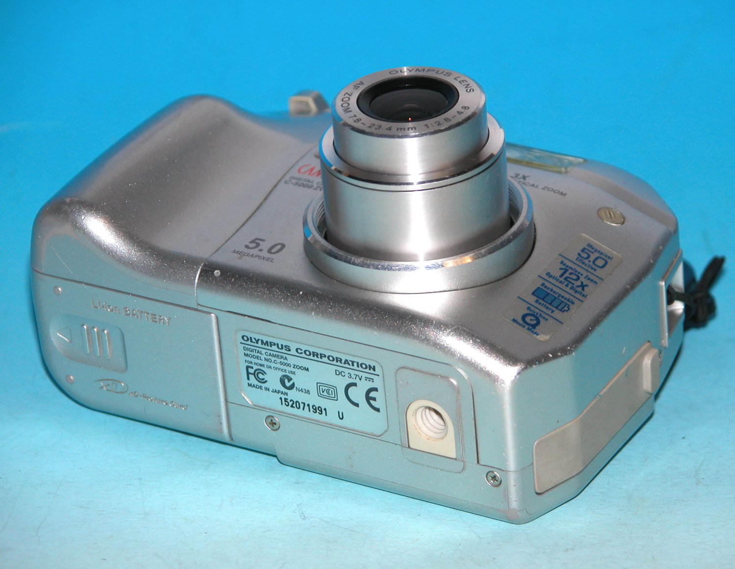 Olympus CAMEDIA C5000 Zoom 5.0MP Digital Camera 1991