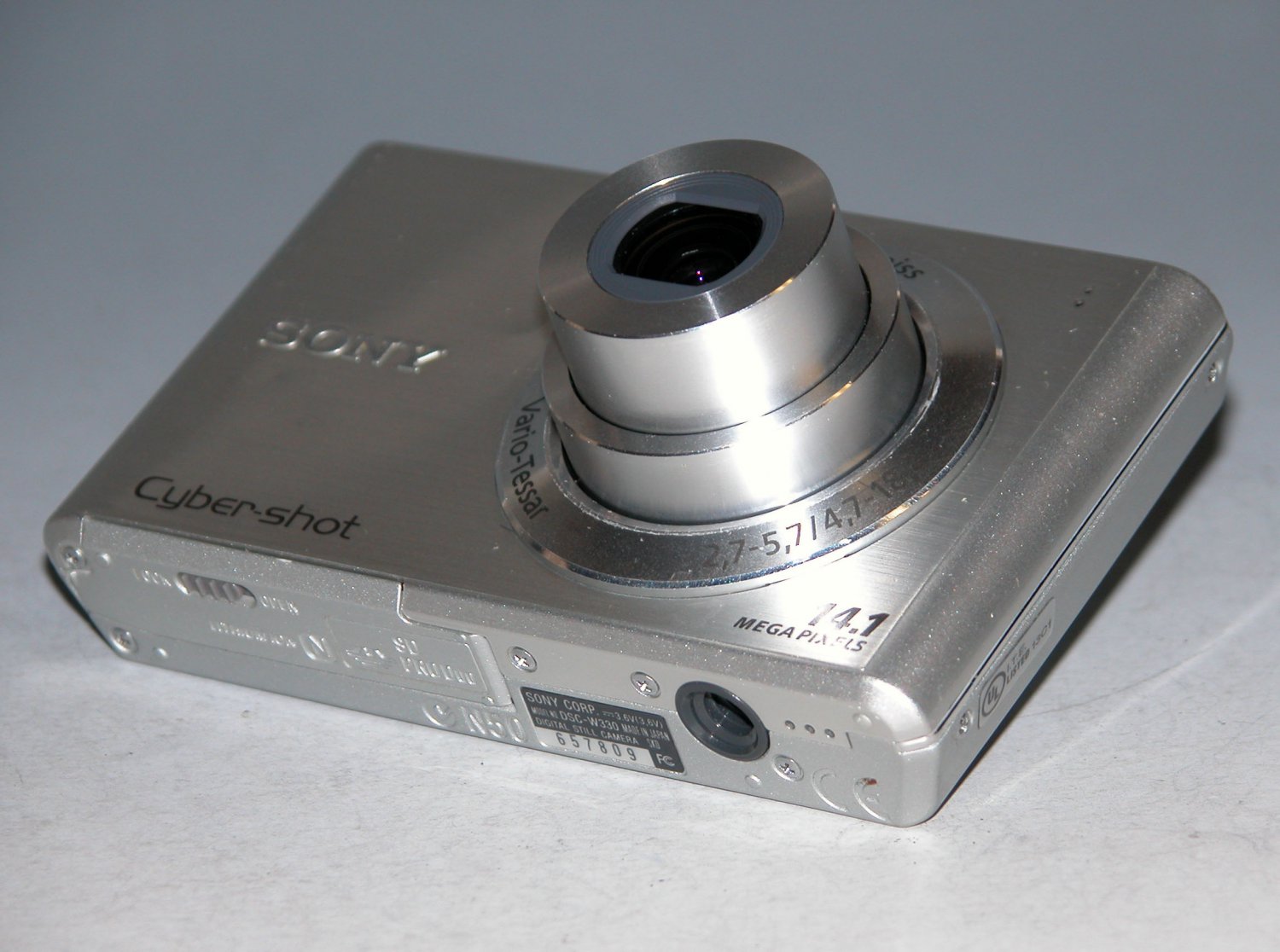 Sony Cybershot DSCW330 14.1MP Digital Camera Silver 7809 (Japan Model)