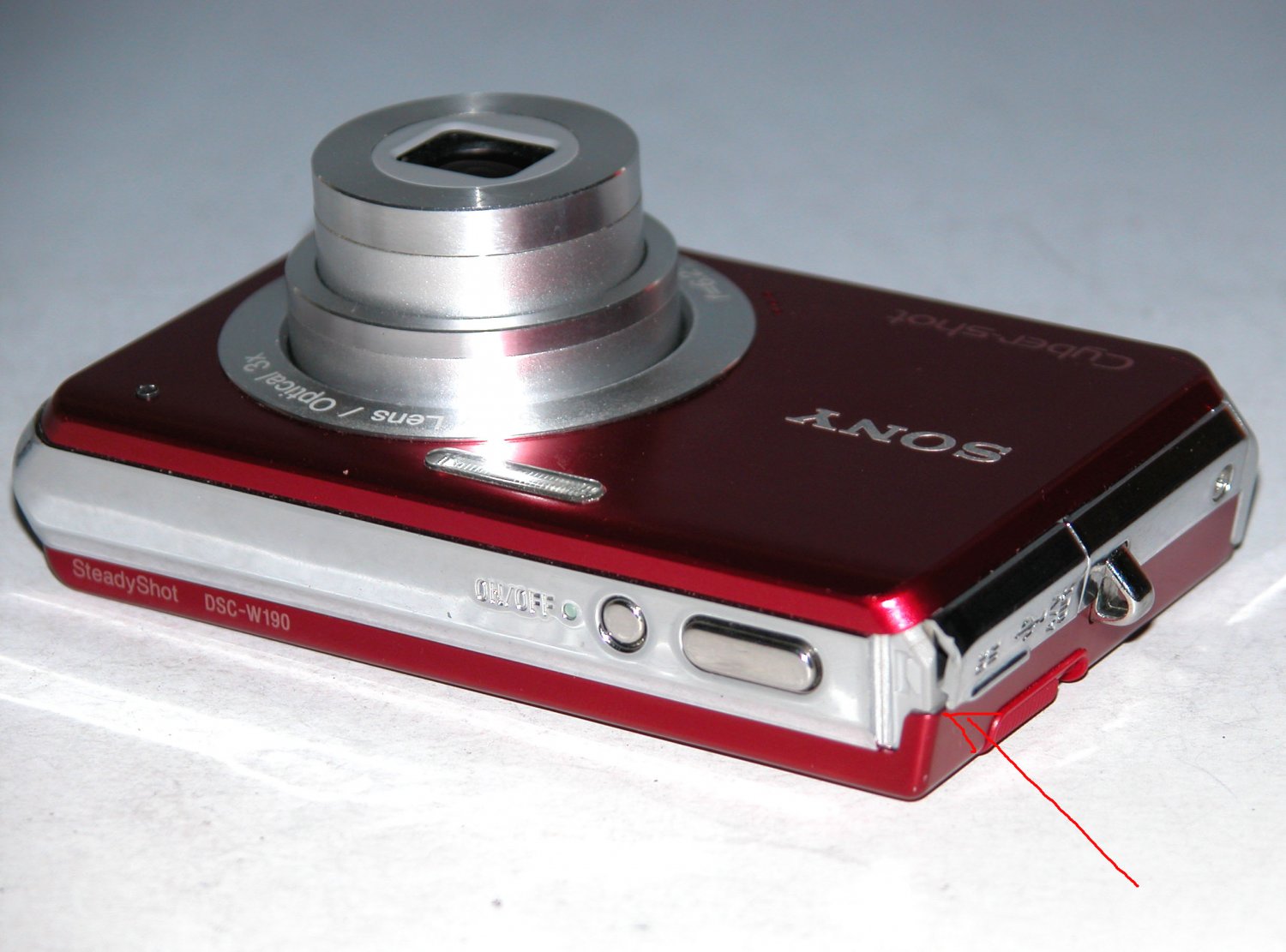 Sony Cybershot DSCW190 12.1MP Digital Camera Red 2370
