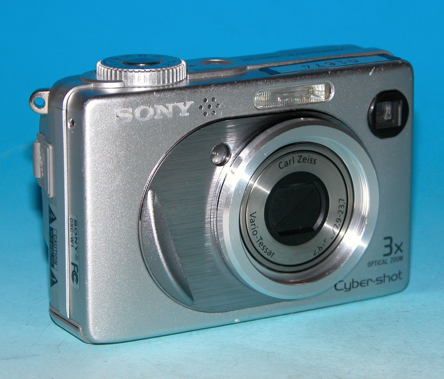 Sony Cyber-shot DSC-W1 5.1MP Digital Camera - Silver #8377