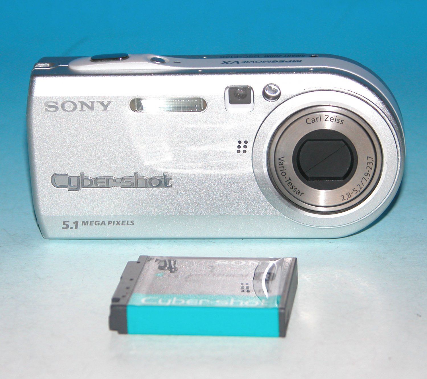 Sony Cybershot DSCP100 5.1MP Digital Camera Silver 2001