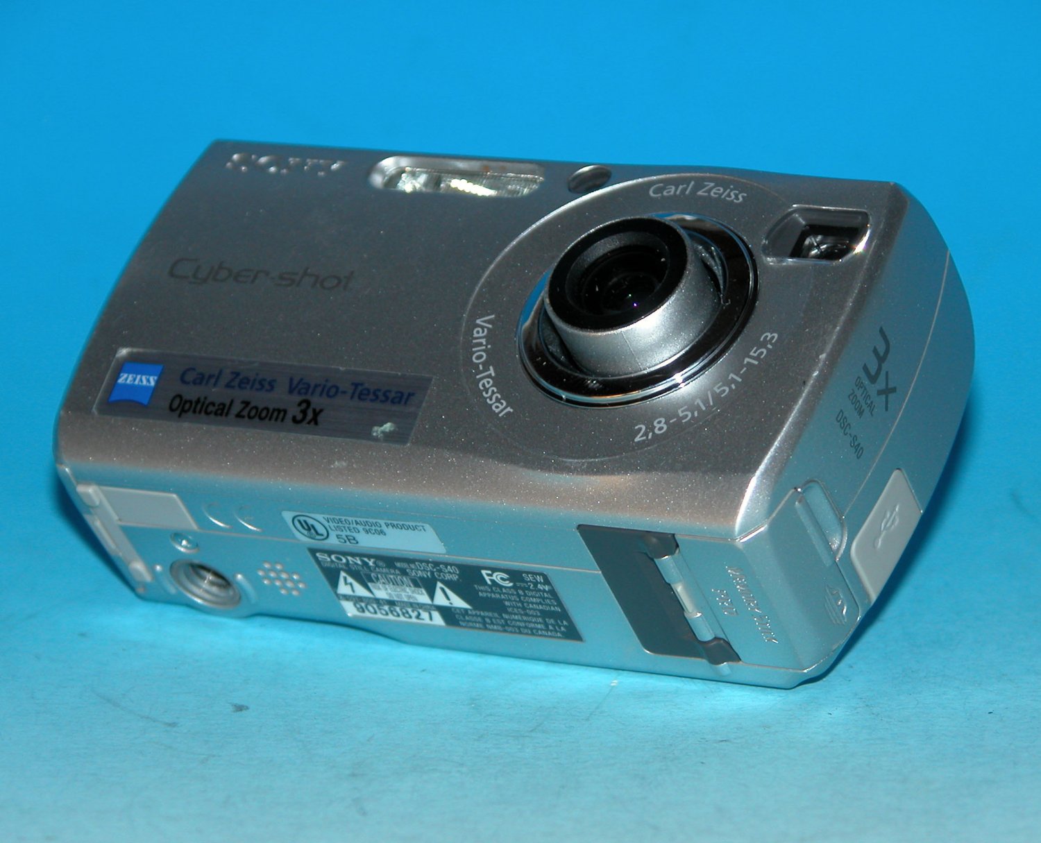 Sony Cybershot DSCS40 4.1MP Digital Camera Silver 6827