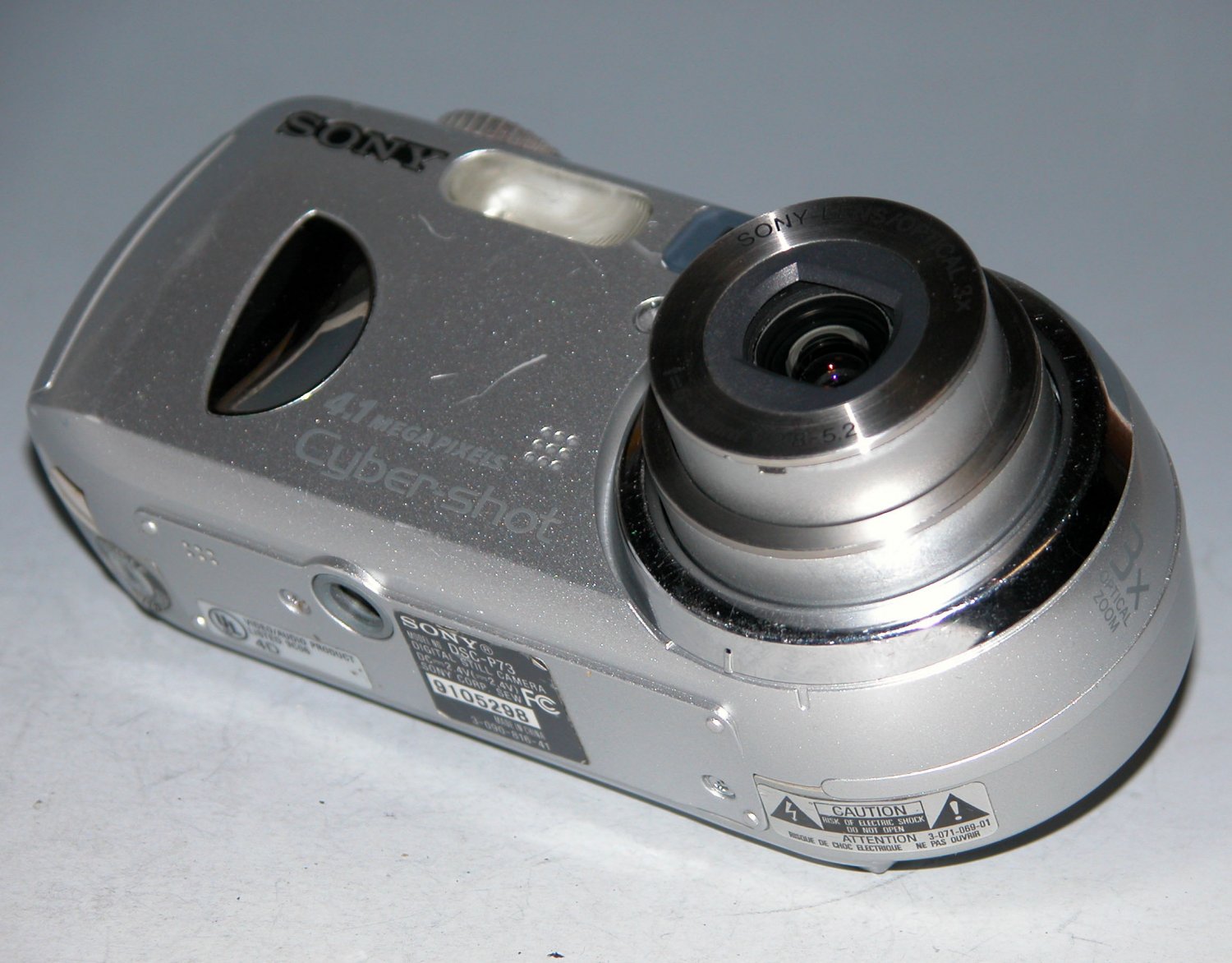 Sony Cybershot DSCP73 4.1MP Digital Camera Silver 5298