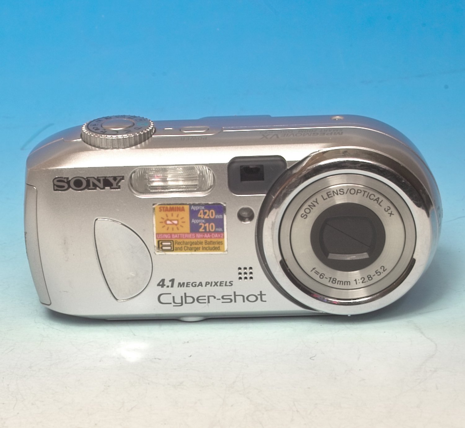 Sony Cybershot DSCP73 4.1MP Digital Camera Silver 7541