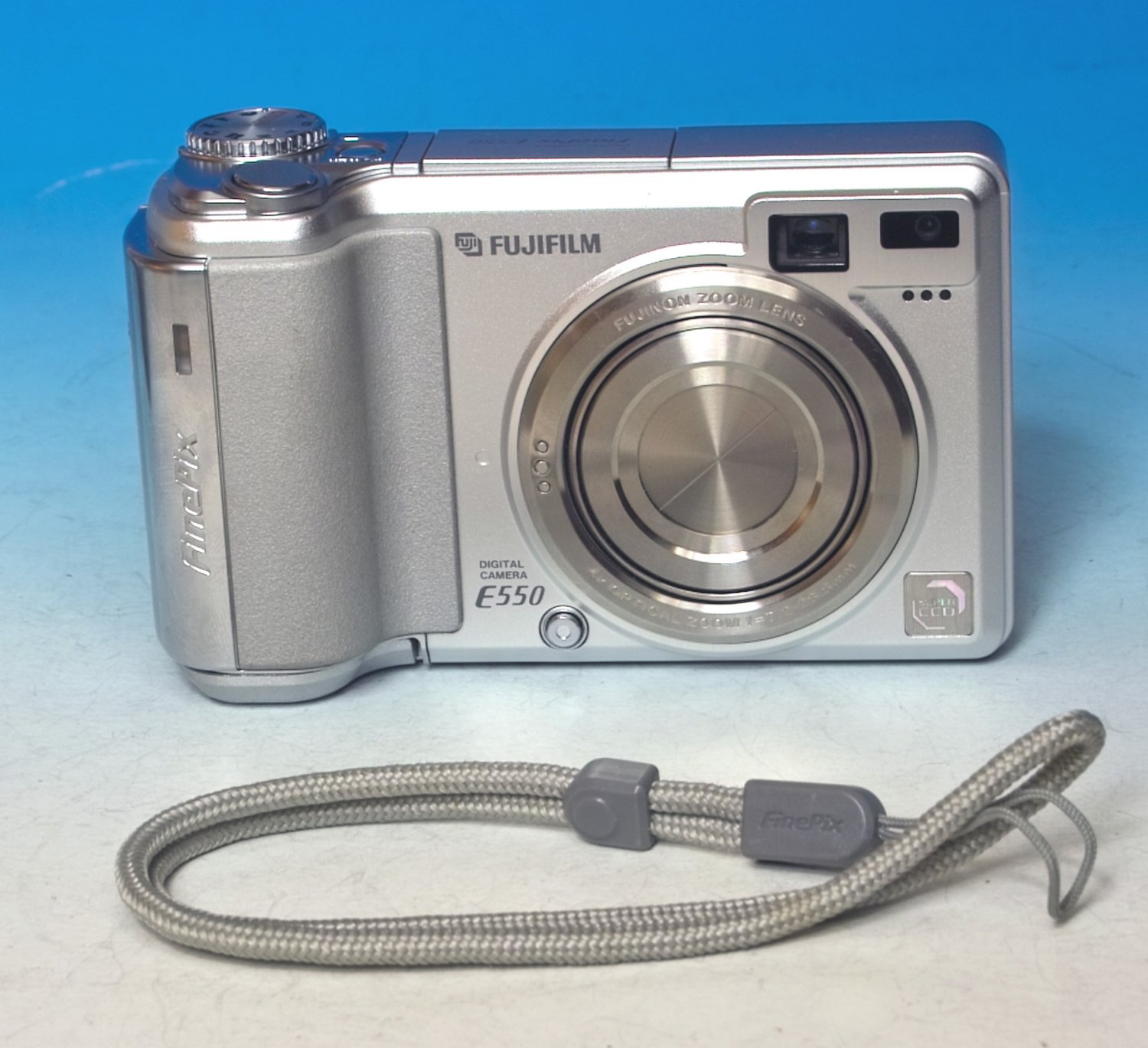 Fujifilm Finepix E550 6.3MP Digital Camera Silver 0697