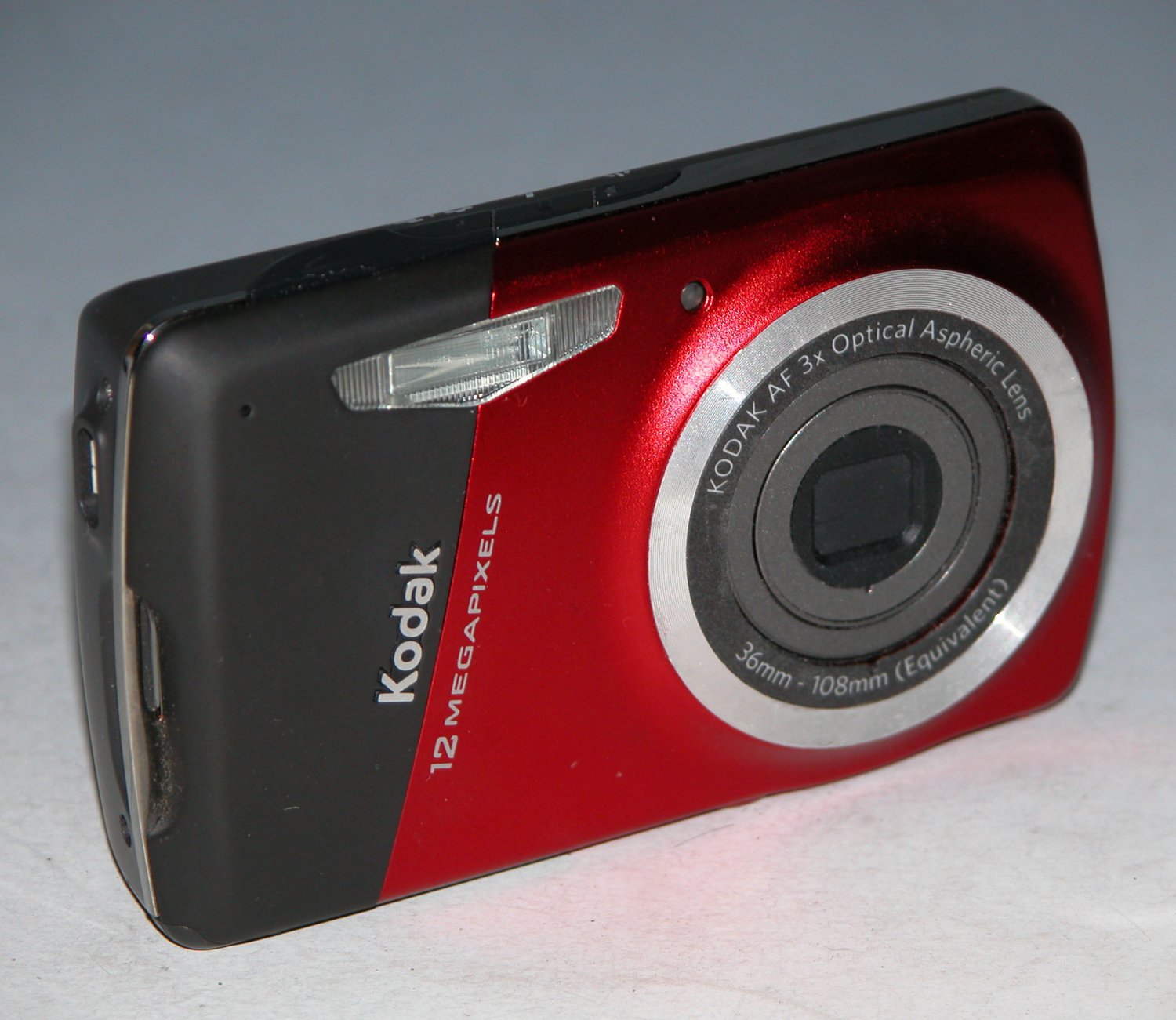 Kodak Easyshare M530 120mp Digital Camera Red 2232