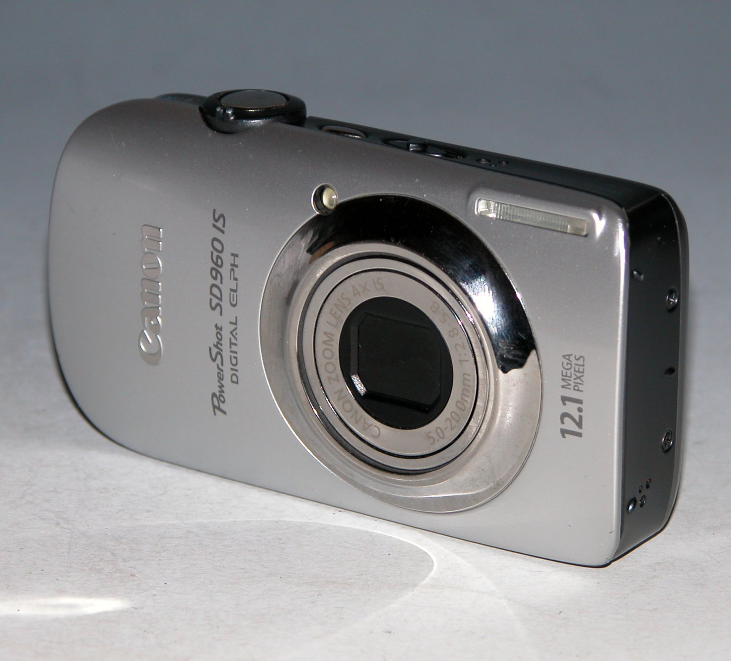 Canon PowerShot Digital ELPH SD960 IS 12.1MP Digital Camera 3170