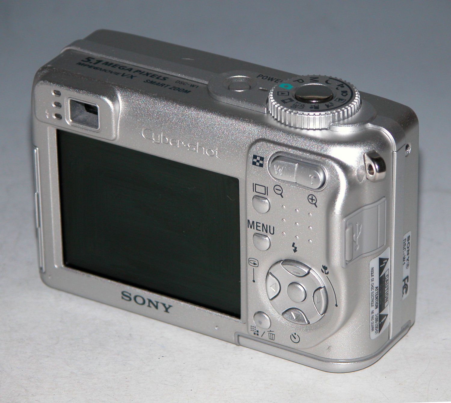 Sony Cybershot DSCW1 5.1MP Digital Camera Silver 8946