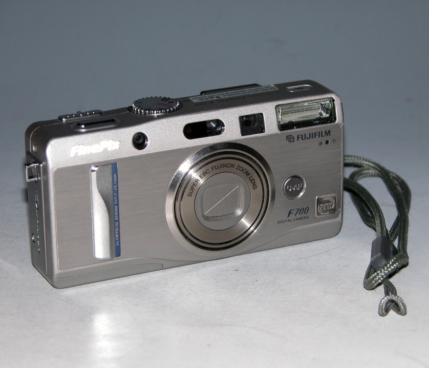 Fujifilm FinePix F700 6.2MP Digital Camera - Silver #4251