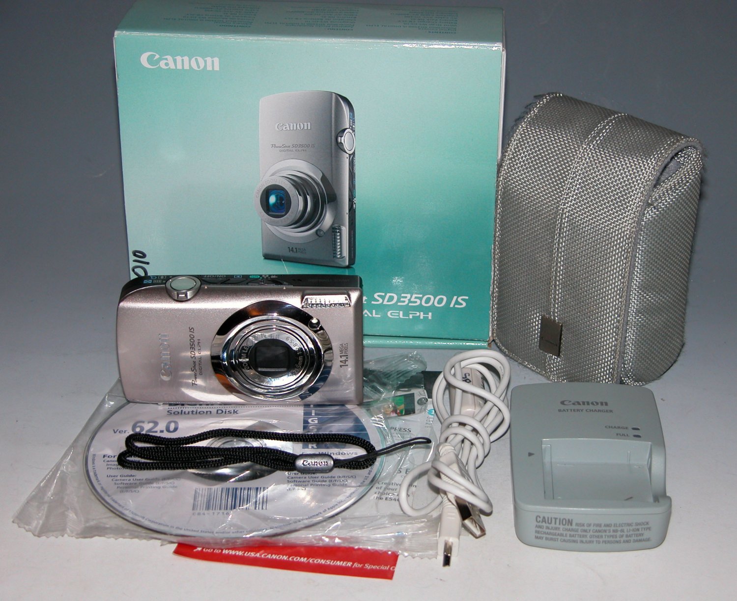 Canon PowerShot Digital ELPH SD3500 IS / IXUS 210 14.1MP Digital Camera