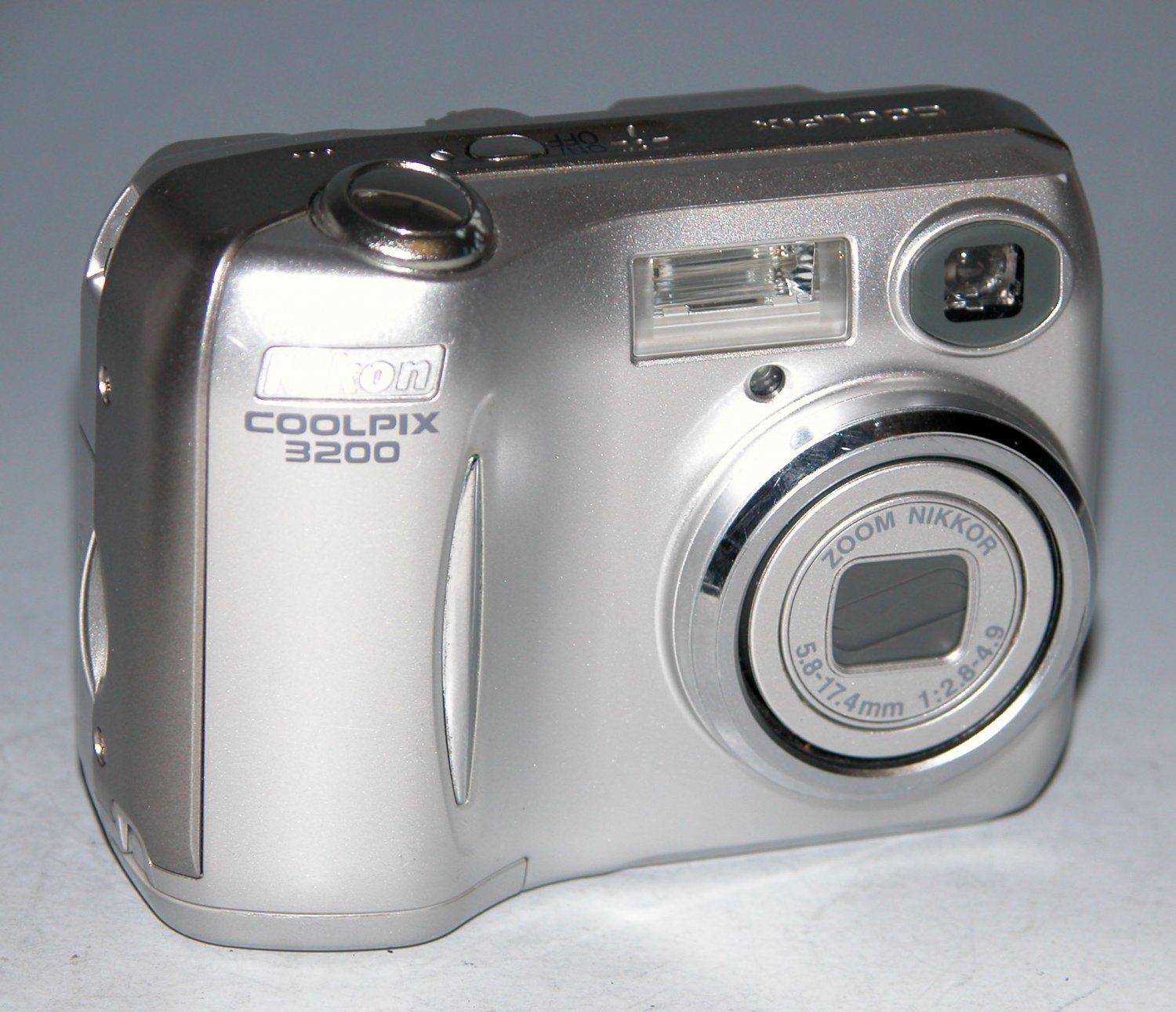 Nikon Coolpix 3200 3.2MP Digital Camera Silver 1726