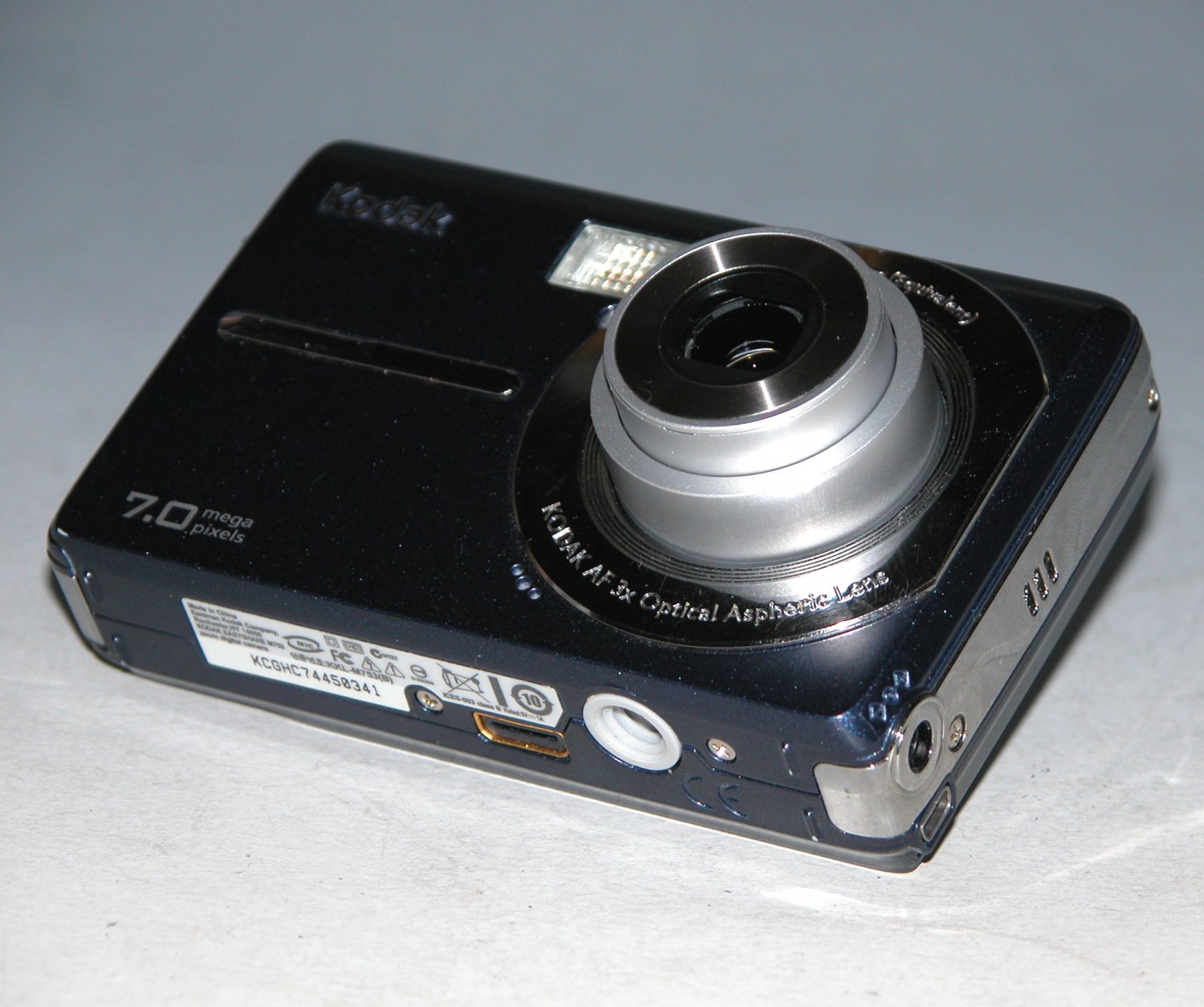 Kodak EasyShare M753 7.0MP Digital Camera Blue 0341