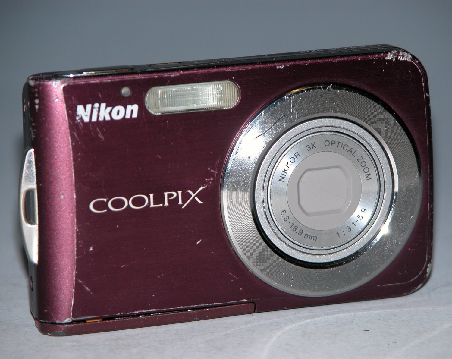 Nikon COOLPIX S210 8.0MP Digital Camera - Plum #7568