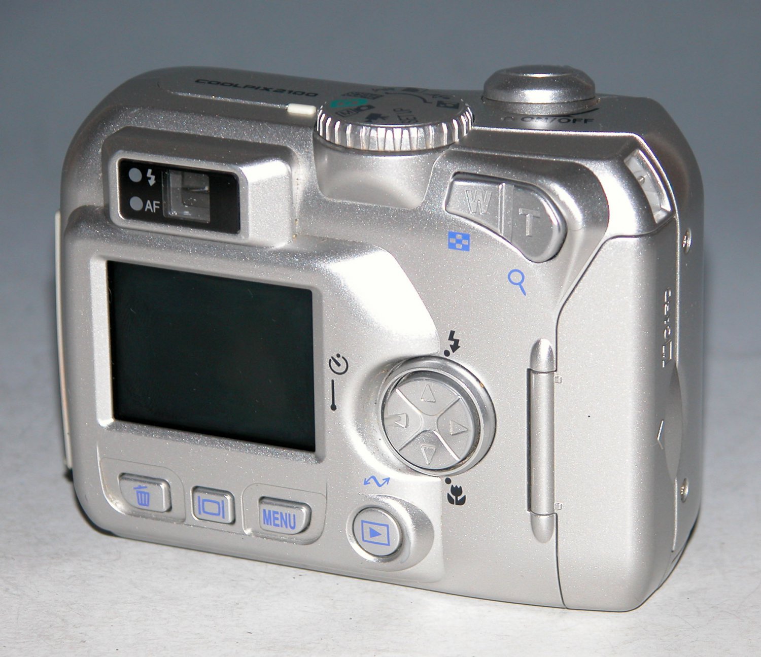 Nikon COOLPIX 2100 2MP Digital Camera - Silver #1343