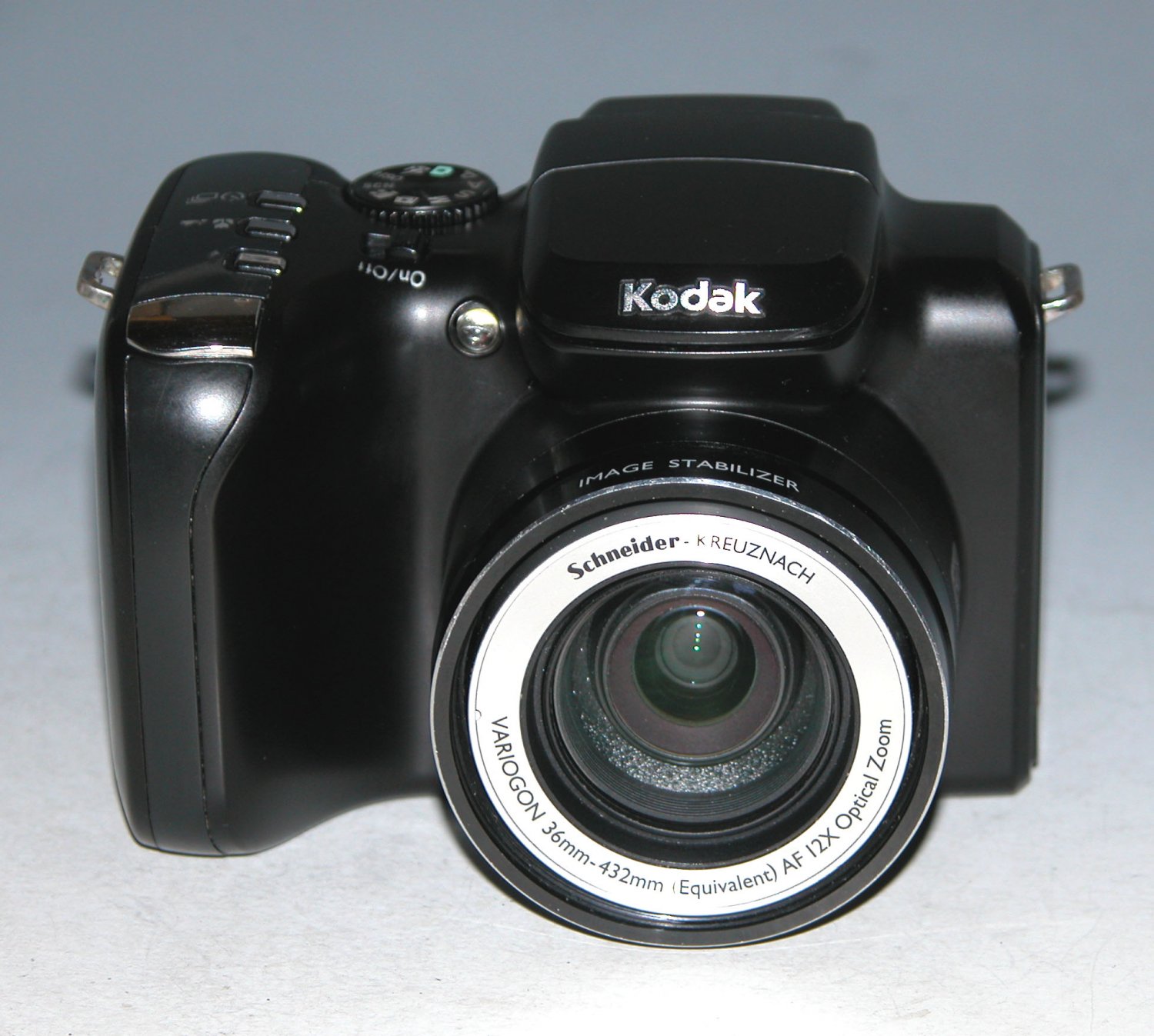 Kodak EasyShare Z712 IS 7.1MP Digital Camera - Black  #6559
